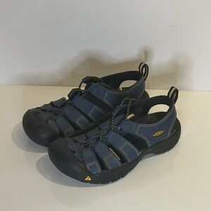 Keen Newport Kid's Sandals in Blue - Size 2 USED